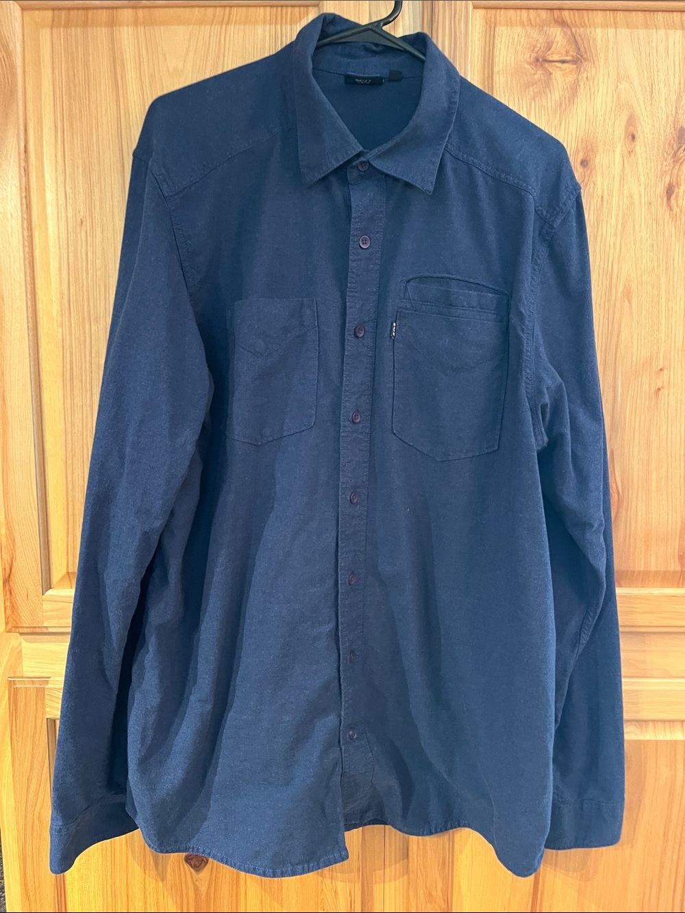 KAVU Men’s Dark Blue Long-Sleeve Button-Down Shirt, size XL